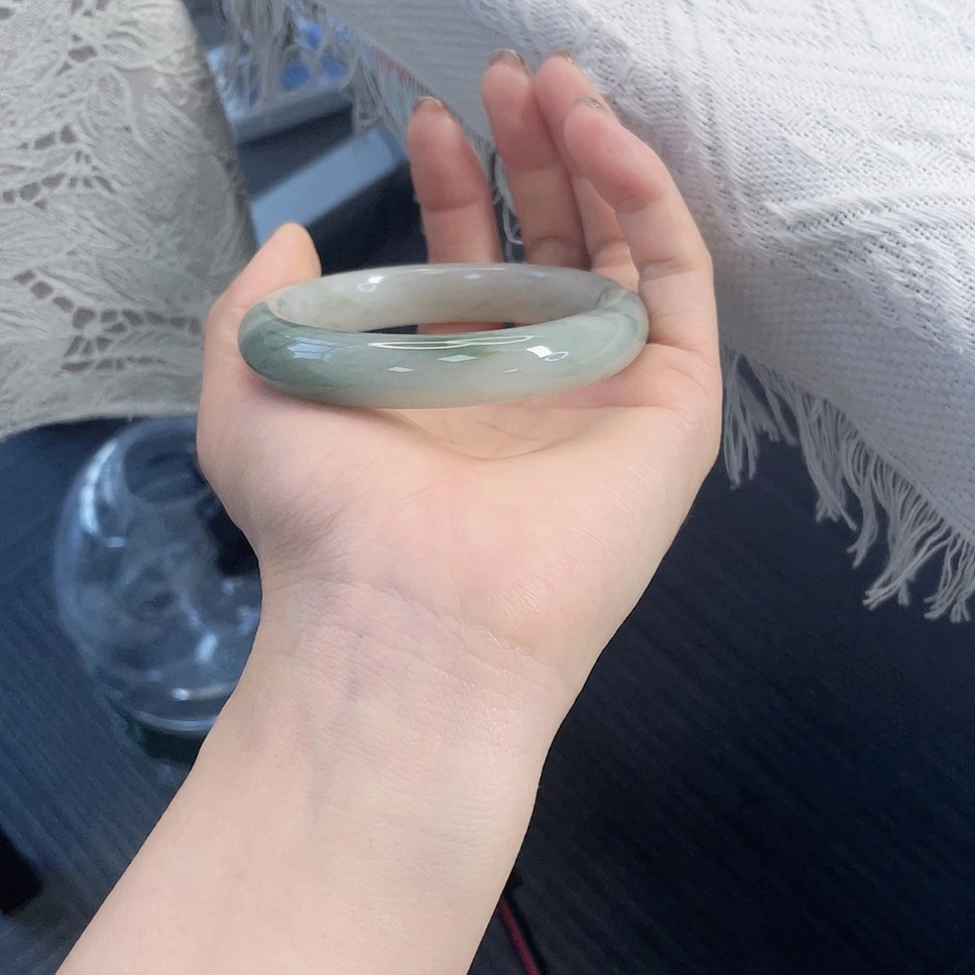 石英质玉未镶嵌手镯081