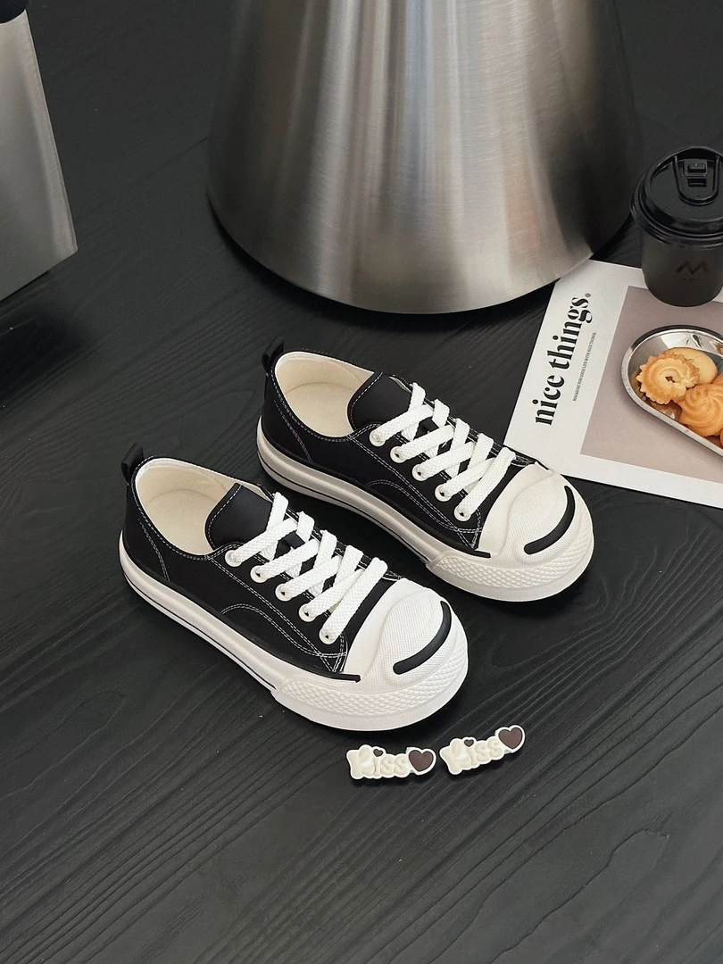 2025春季新款休闲板鞋时尚休闲舒适小白鞋136-051