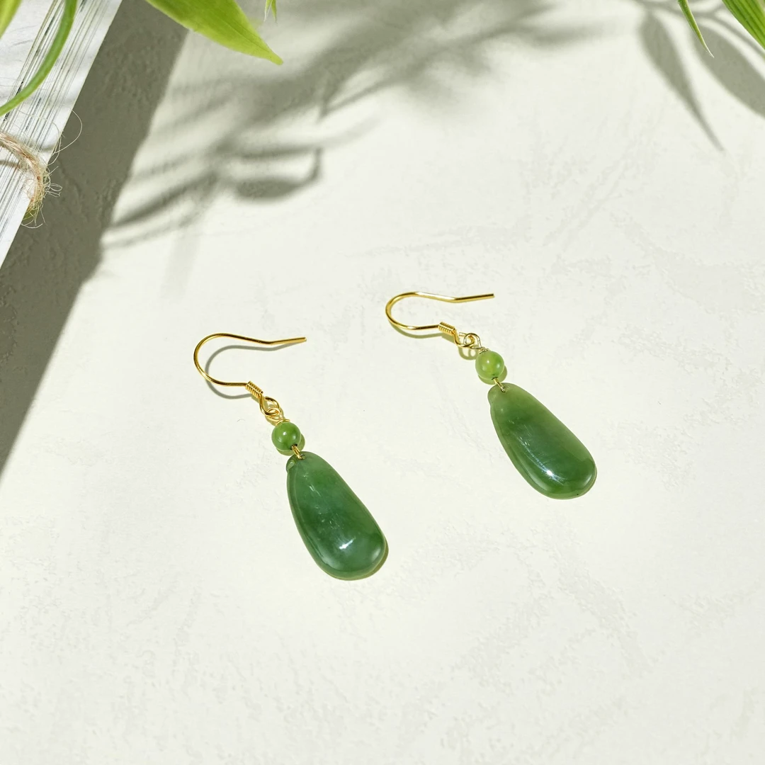 天然和田玉水滴碧玉耳饰 YC1340100