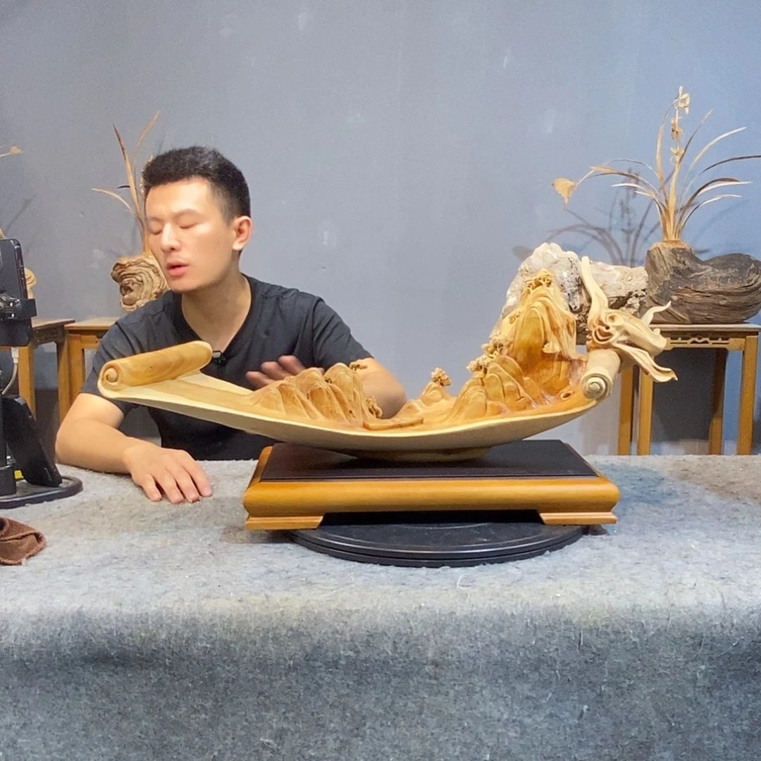 L***n柏木木雕工艺品摆件