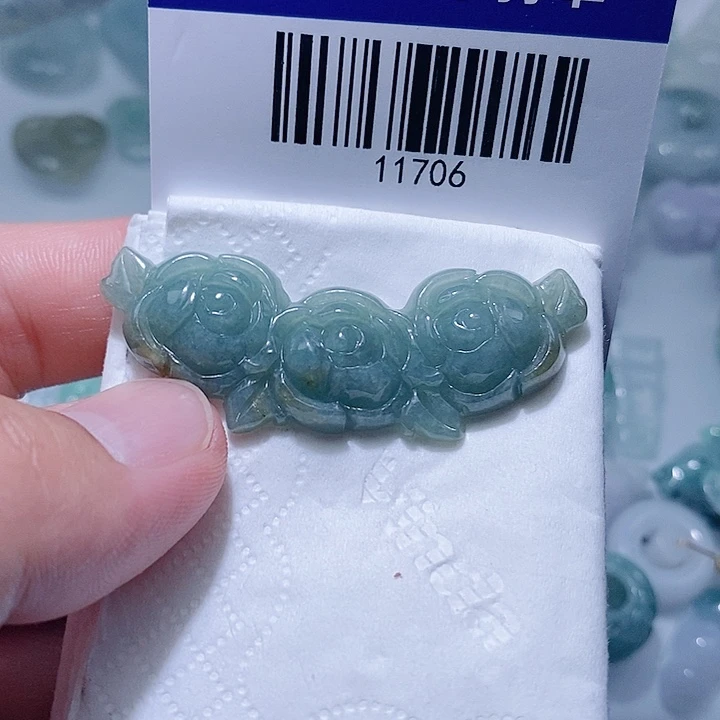 翡翠未镶嵌颈饰天光墟翡翠市场现金代购