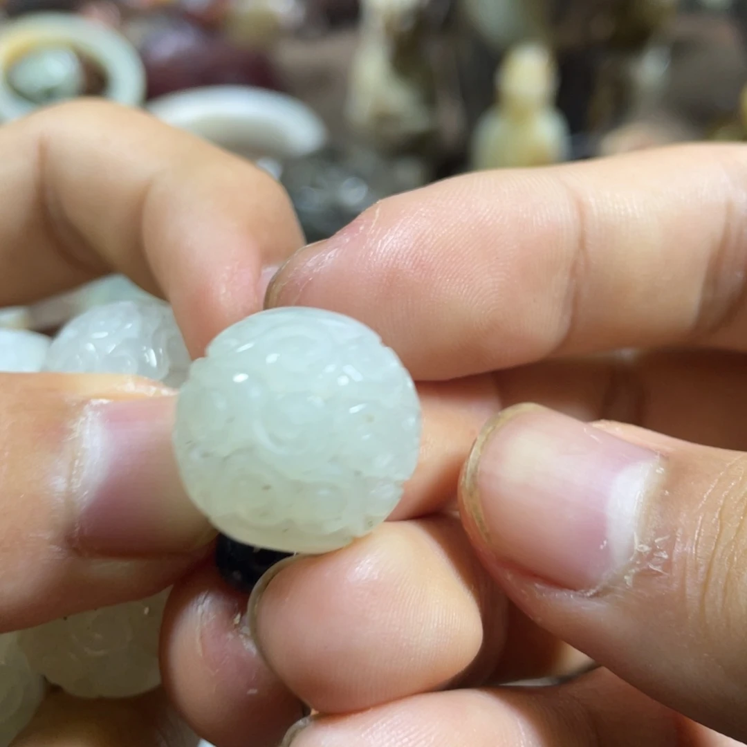 和田玉（糖玉）未镶嵌挂件三*堂