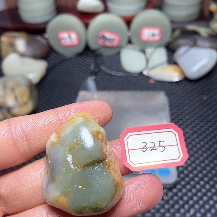 未镶嵌和田玉挂件325