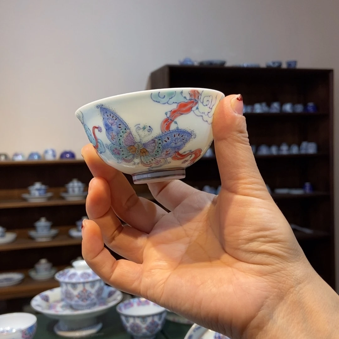 杯w冉月观隐斗彩云蝶杯