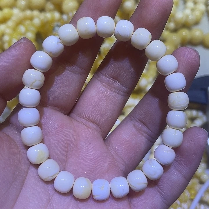 蜜蜡未镶嵌珠宝奇石8m