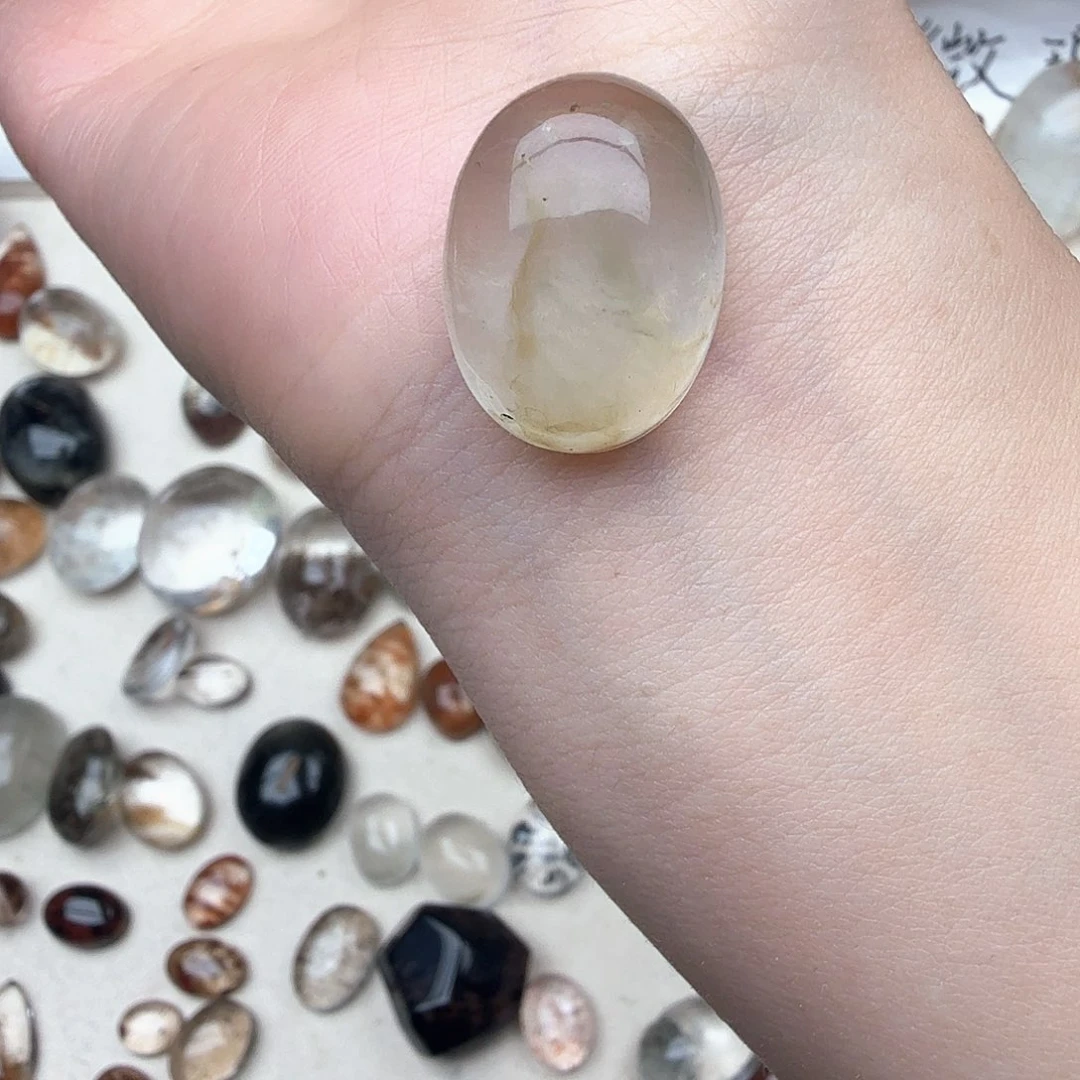 蒋***子水晶未镶嵌珠宝半成品