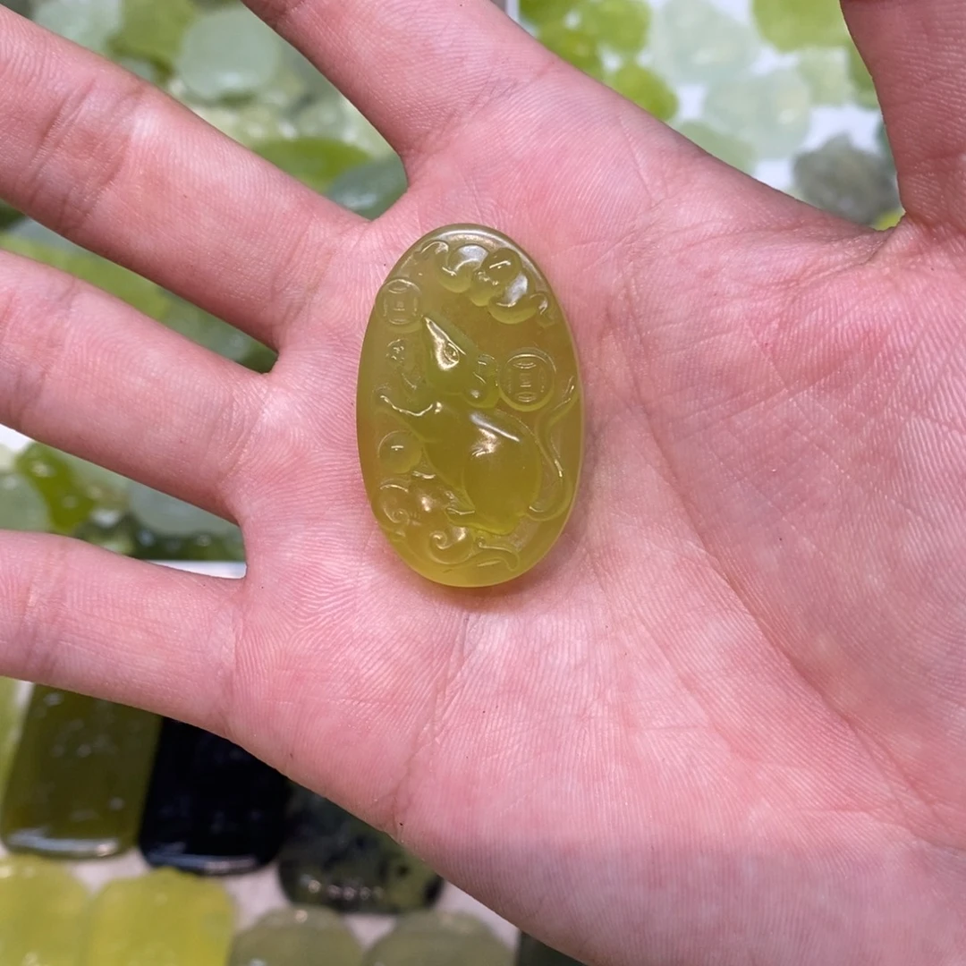 岫玉未镶嵌吊坠(不含链)