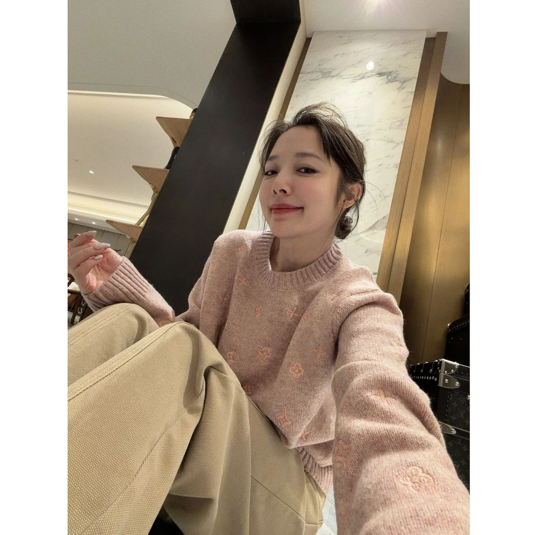 BETTER JOELAY-【软绒暗纹】时尚百搭套头毛衣个性慵懒风LL6276