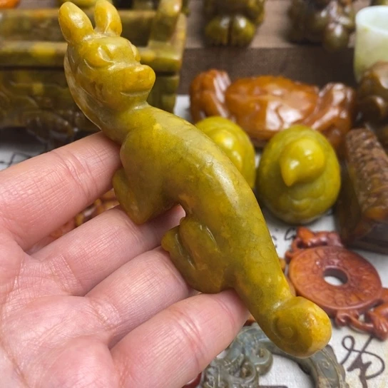 蛇纹石玉未镶嵌颈饰32