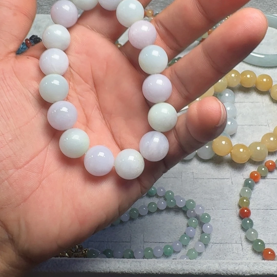 定制翡翠未镶嵌手串