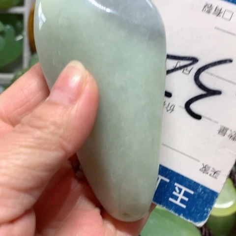 蛇纹石玉手把件未镶嵌