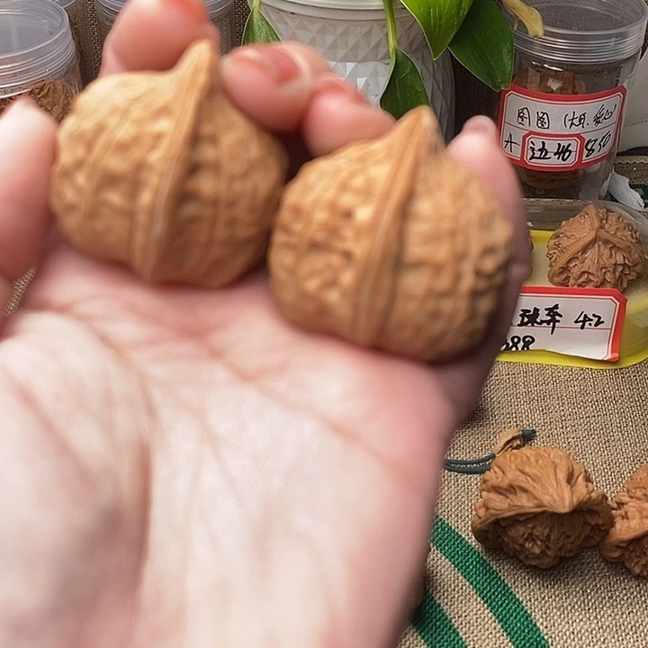 文玩核桃吊坠龟甲纹