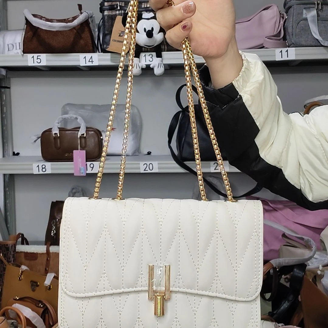 PVC小牛皮（革）牛津布羊皮（革）牛剖层皮革牛皮（革）小牛剖