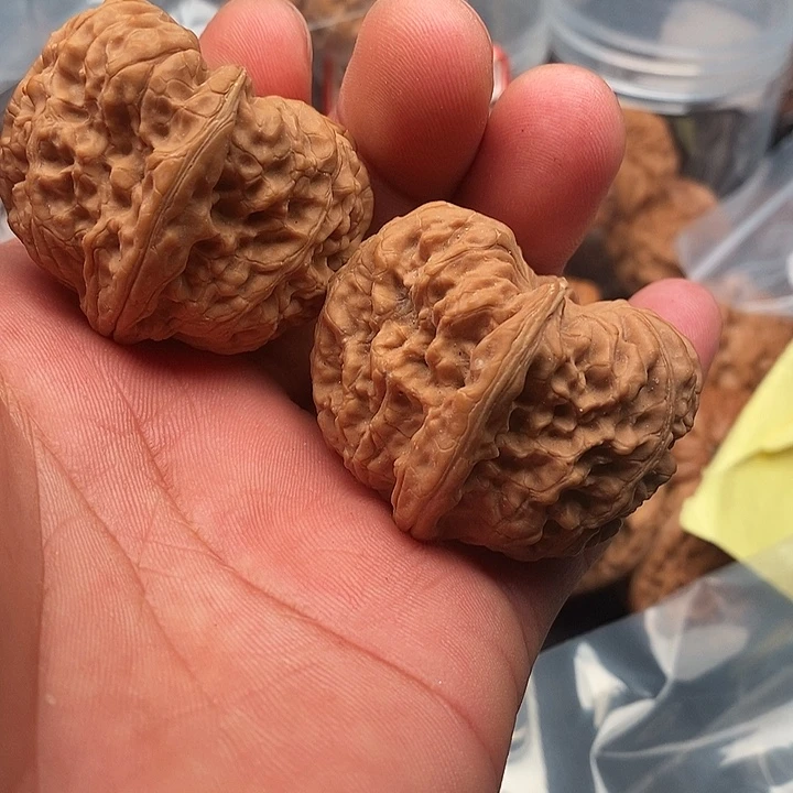 文玩核桃把件凹底42