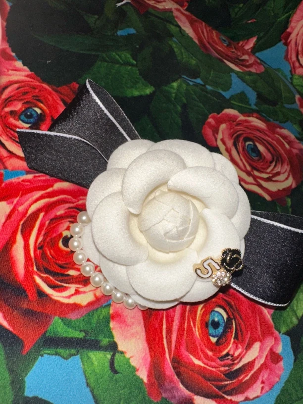 合金布艺胸针 韩国清谭洞黑白蝴蝶结山茶花胸针