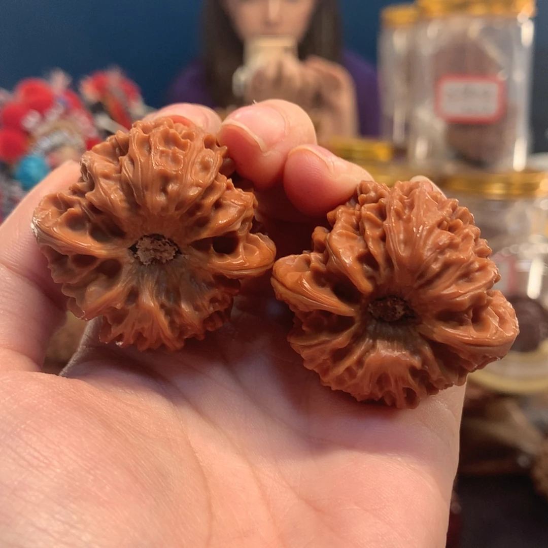 文玩核桃吊坠39 凹底龙门涧