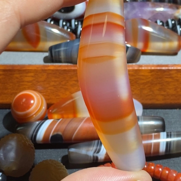 未镶嵌颈饰玛瑙/玉髓