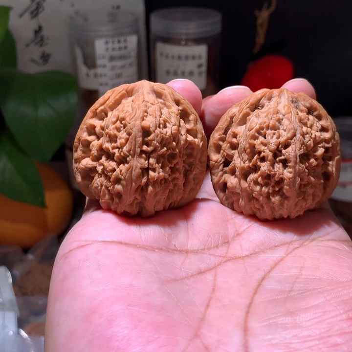 如***宸吊坠文玩核桃南疆石