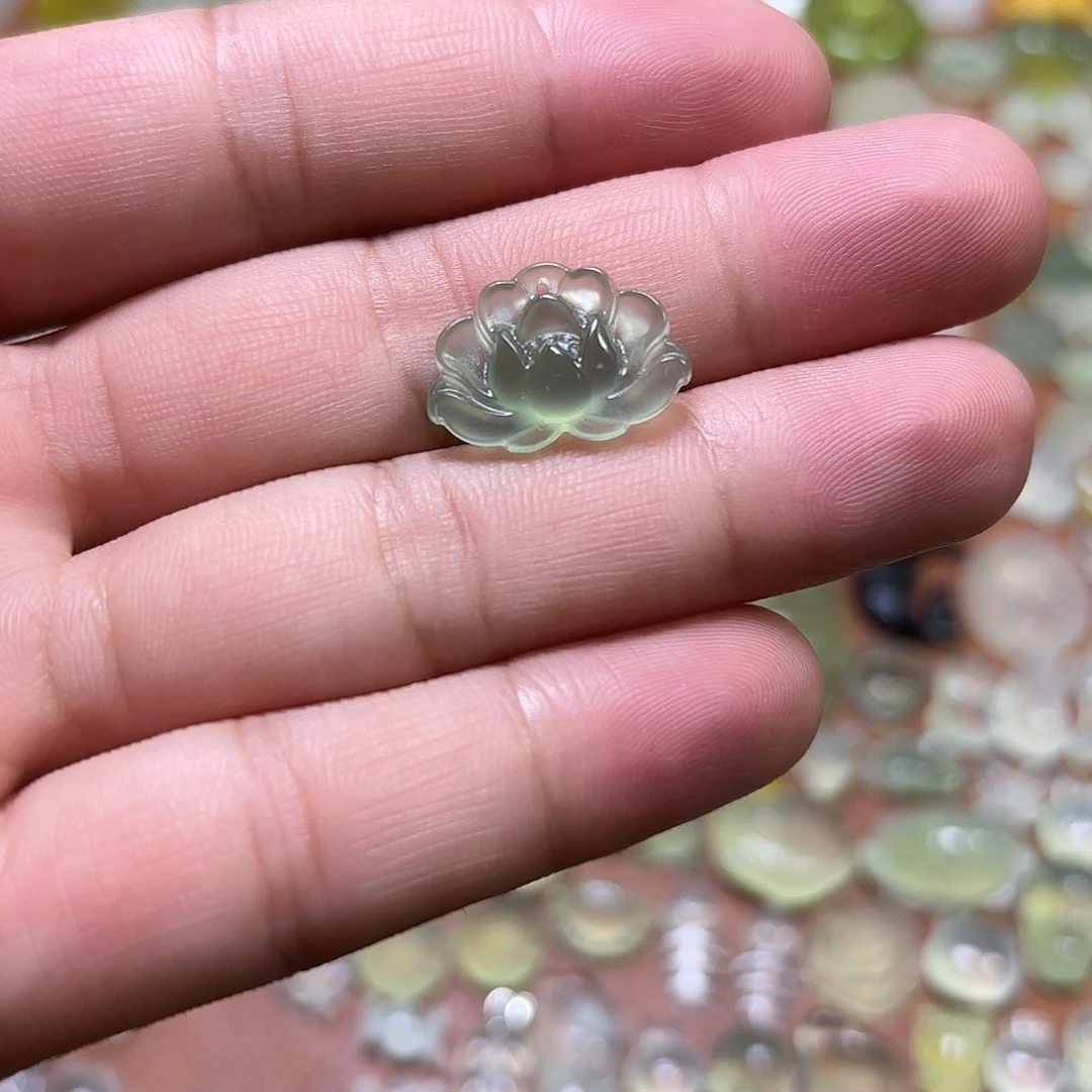 小***儿蛇纹石玉未镶嵌吊坠