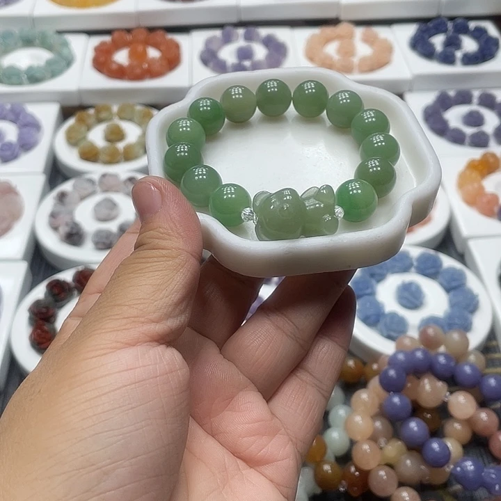 石英质玉（非洲翠）合金手串