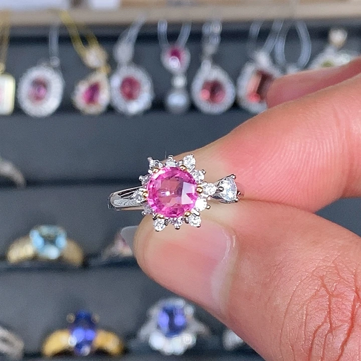 碧玺戒指银S925镶嵌卢比来