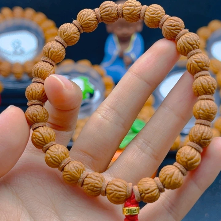 荒***ᴳ吊坠桃核满天星 闪电购3号车