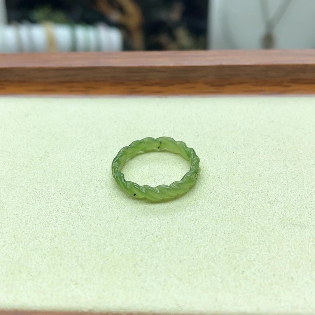 和田玉戒指未镶嵌碧玉麻花12号