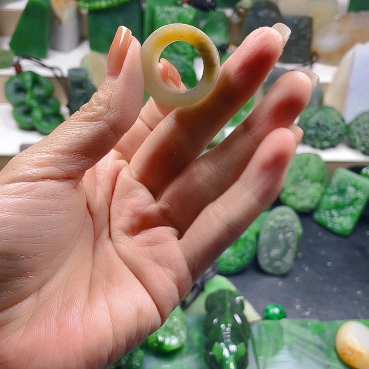 未镶嵌和田玉珠宝半成品
