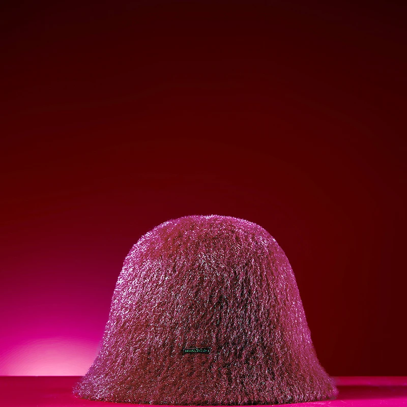 仿貂毛金属饰标盆帽（安哥拉红）