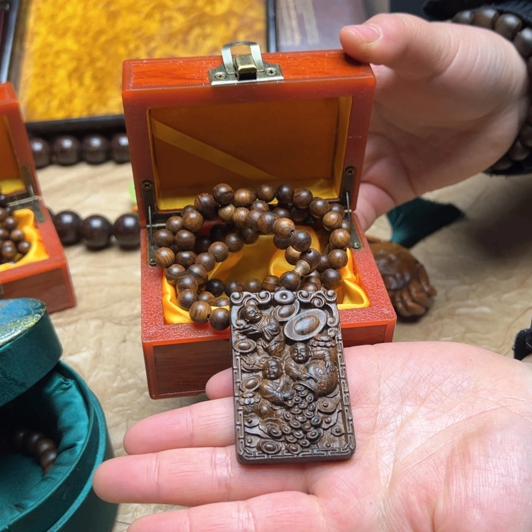 大叶紫檀（黑酸枝木类）