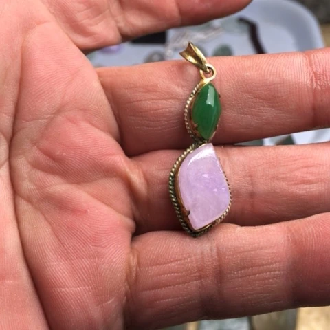 翡翠散珠天然翡翠吊坠