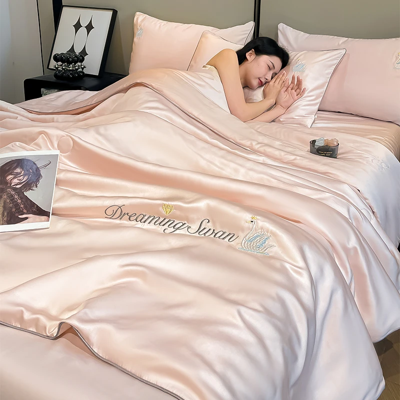 水星新家纺夏季轻奢冰丝刺绣夏被四件套宿舍少女粉空调被可机洗