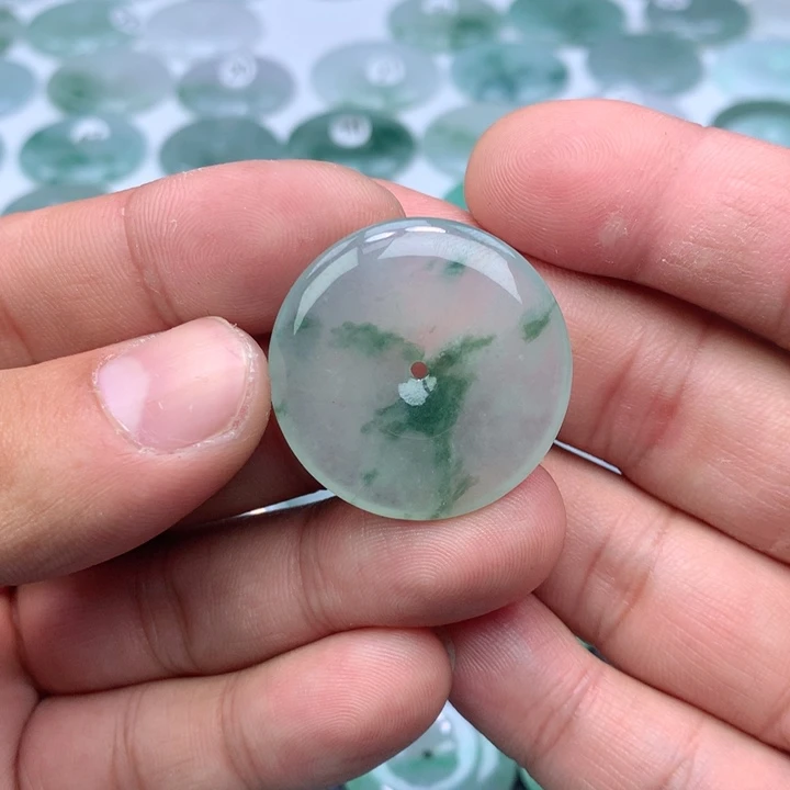 翡翠颈饰未镶嵌天****?缅甸天然A货翡翠