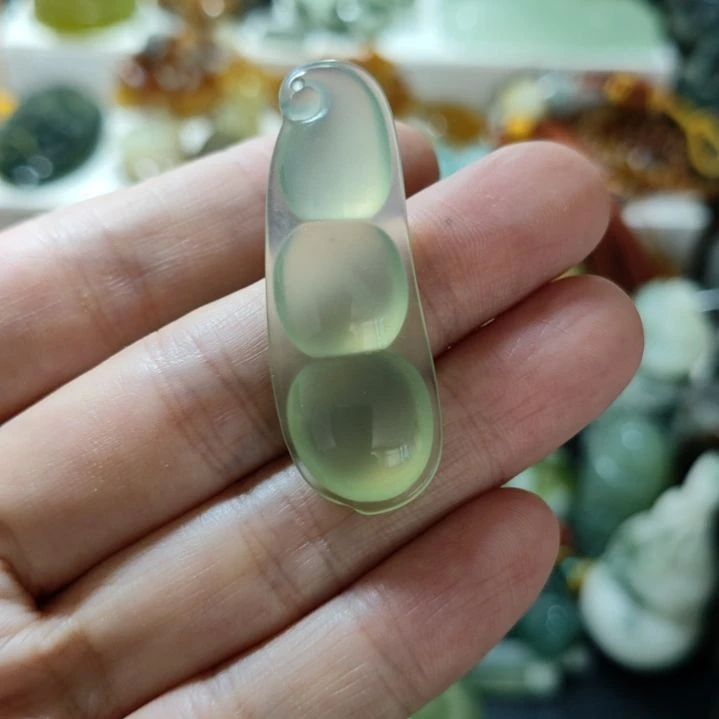 岫玉未镶嵌挂坠款式