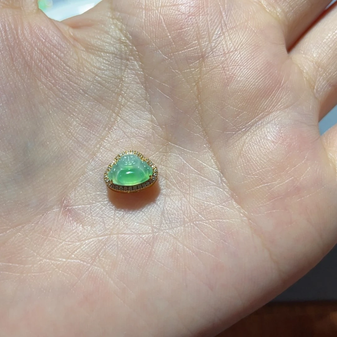 翡翠18K金镶嵌颈饰花*誤天然