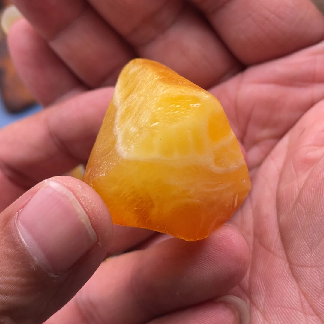 骨***十定制琥珀未镶嵌蜜蜡