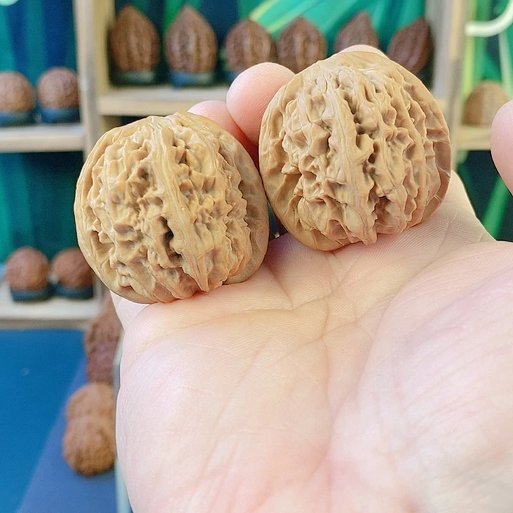 文玩核桃吊坠核老闷40尺