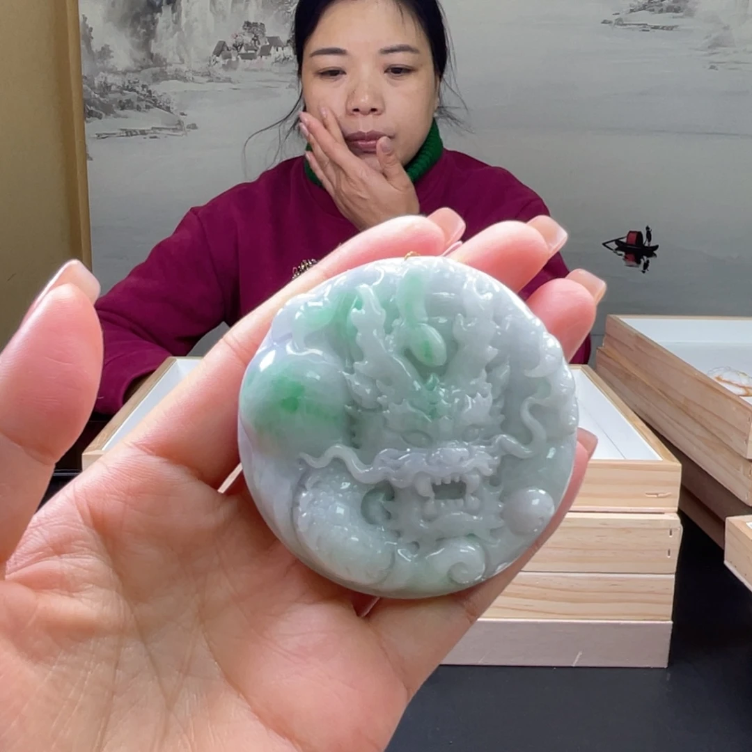 翡翠吊坠(不含链)未镶嵌