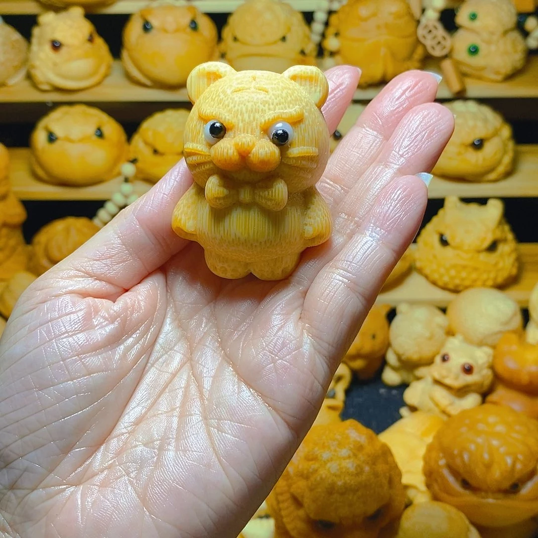 ✨***✨竹雕手把件《活眼虎》