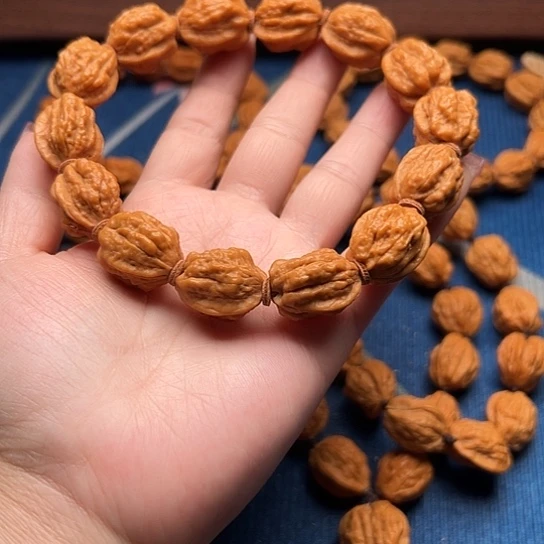 文玩核桃手串进*小金蟾