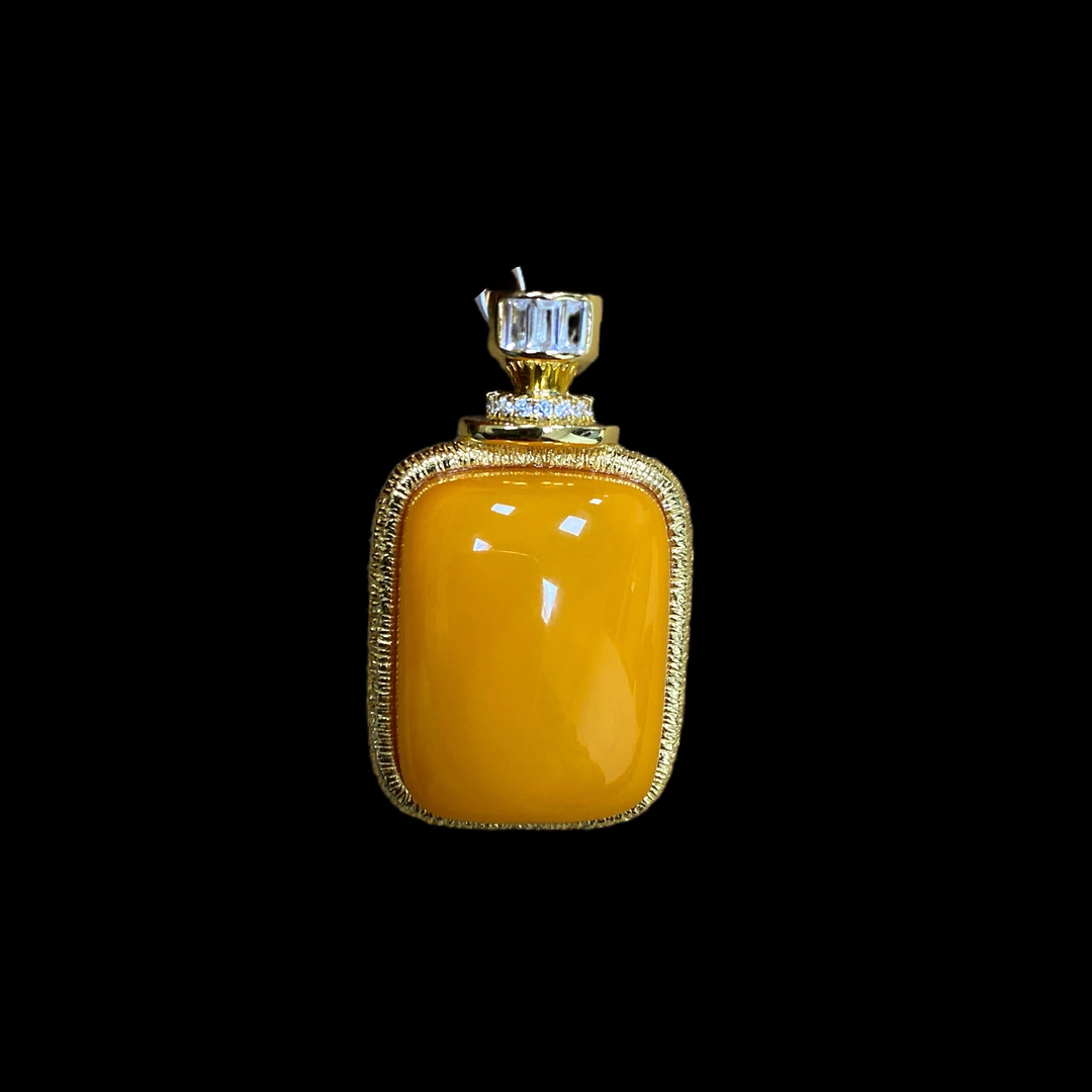 V7478蜜蜡吊坠孤品