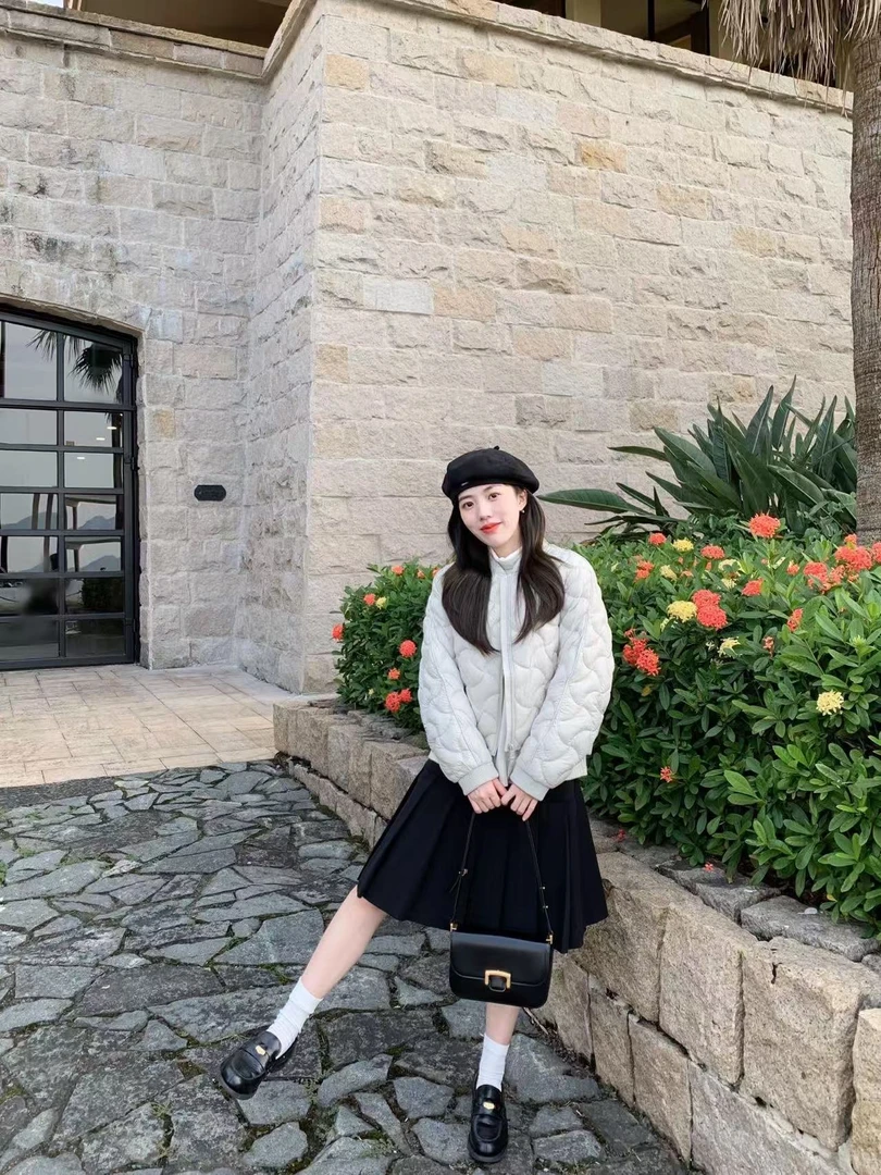 2025秋季新款韩版宽松女小个子保暖棉服外套针织毛衣半裙三件套