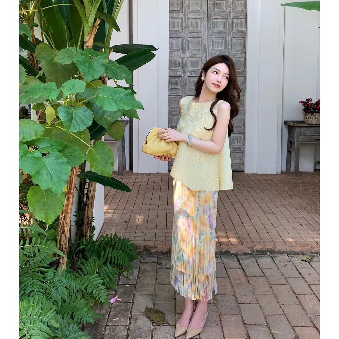 三宅套装高级感穿搭褶皱套装裙宽松显瘦无袖背心上衣减龄两件套