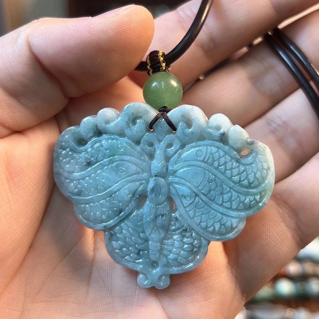 翡翠颈饰未镶嵌吊坠