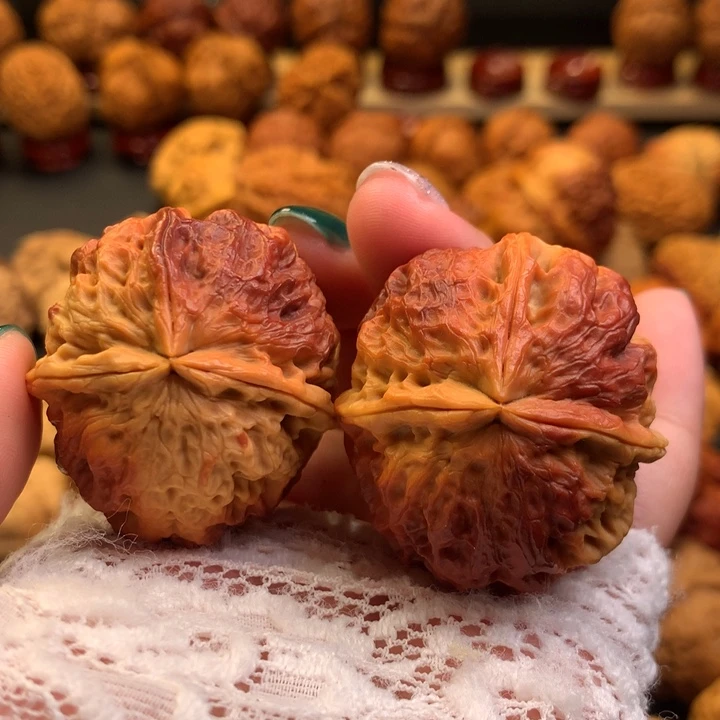 文玩核桃吊坠32………