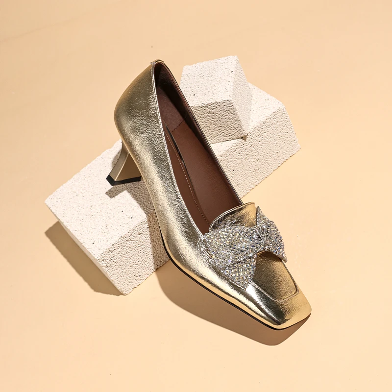 圣琳妃/羊皮/5CM水钻蝴蝶结方头高跟单鞋女粗跟舒适百搭D20058