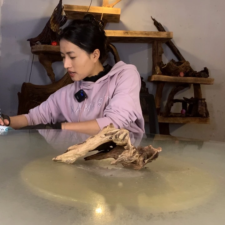 神***神天然的云南紫柚木会黄水