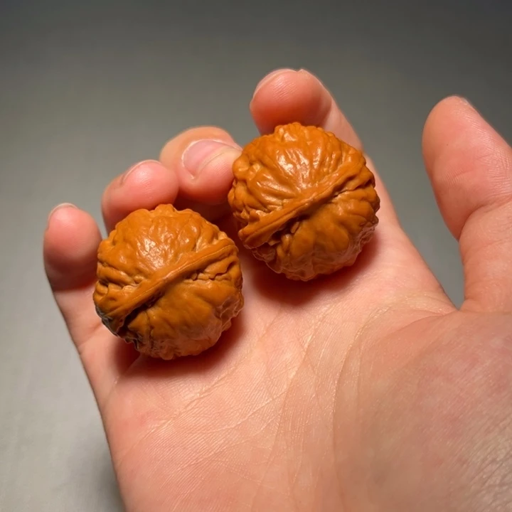 文玩核桃把件腊皮球614