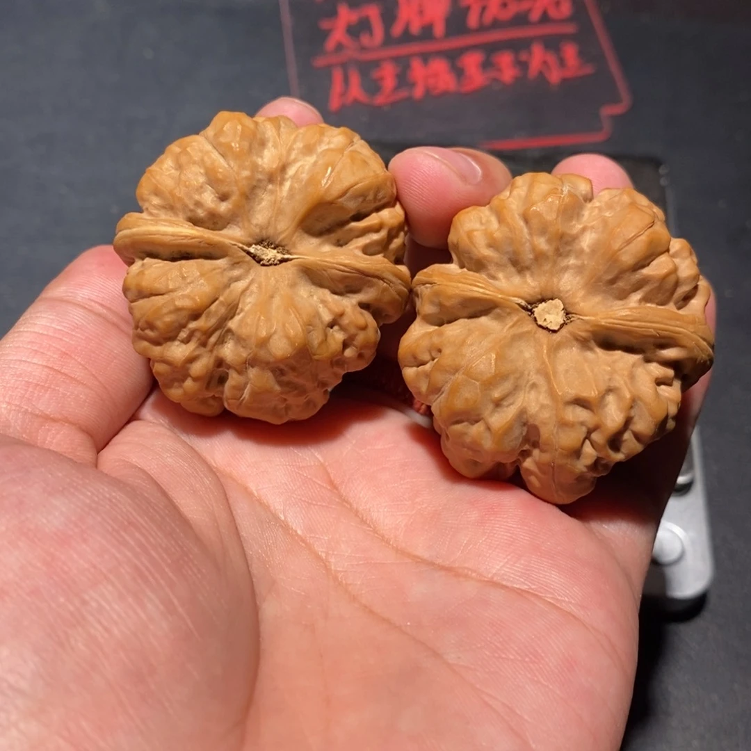 把件文玩核桃I****l1600000000000