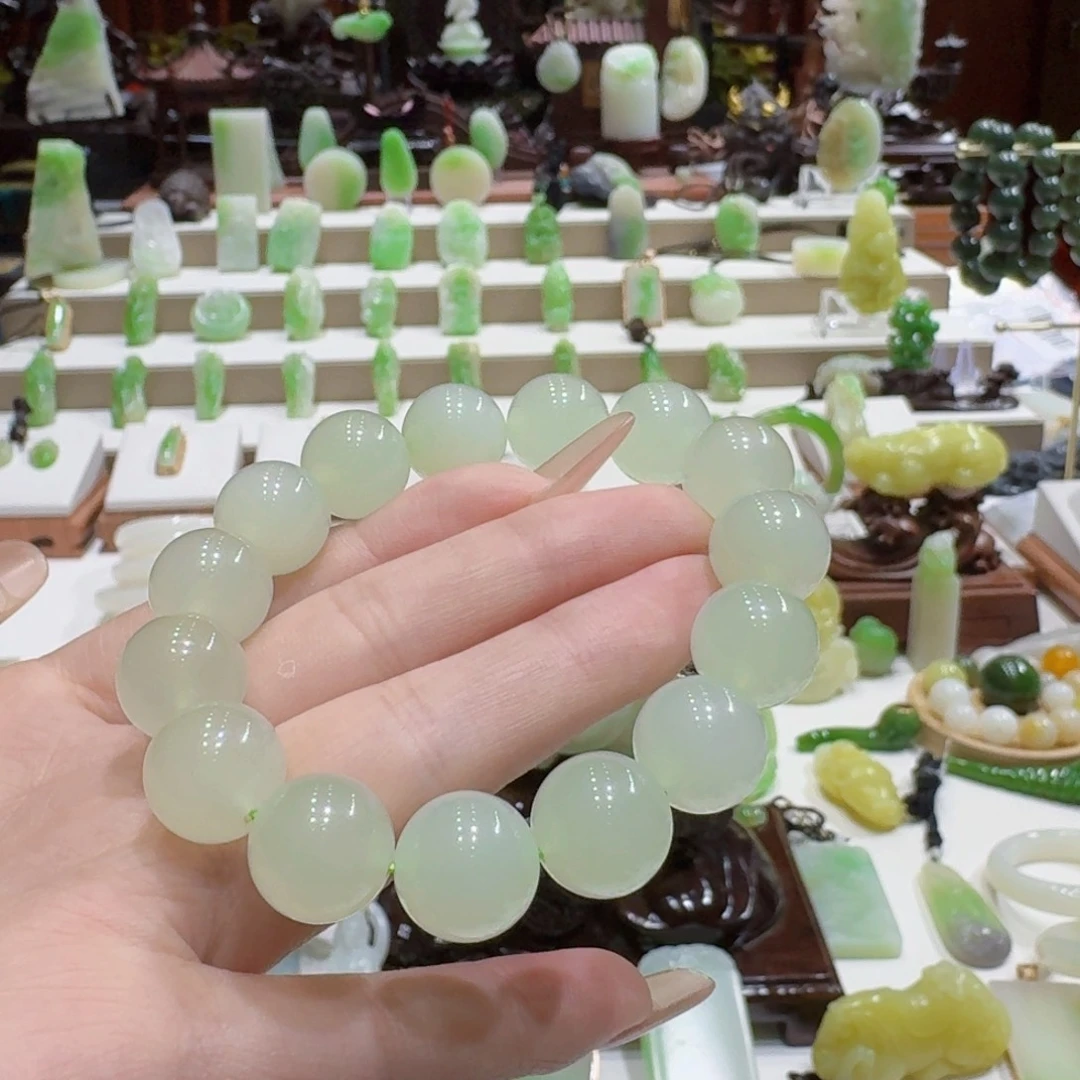 和田玉未镶嵌挂件冰冰晴卡14